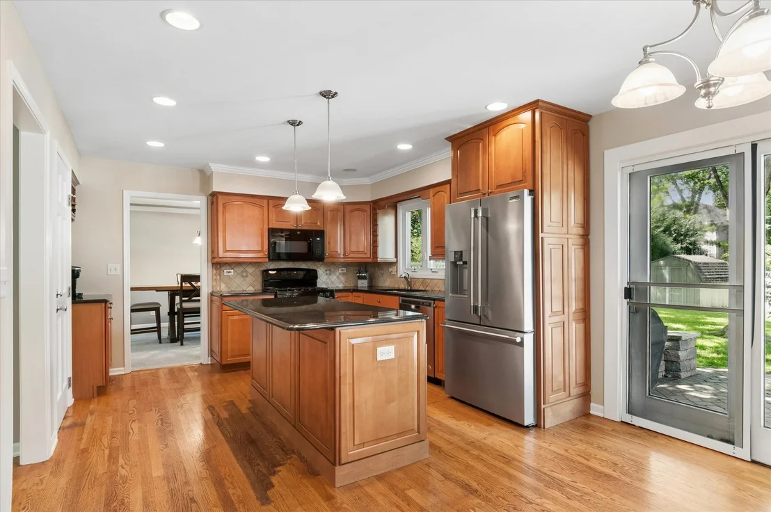 Photo of 1527 Abbotsford Drive