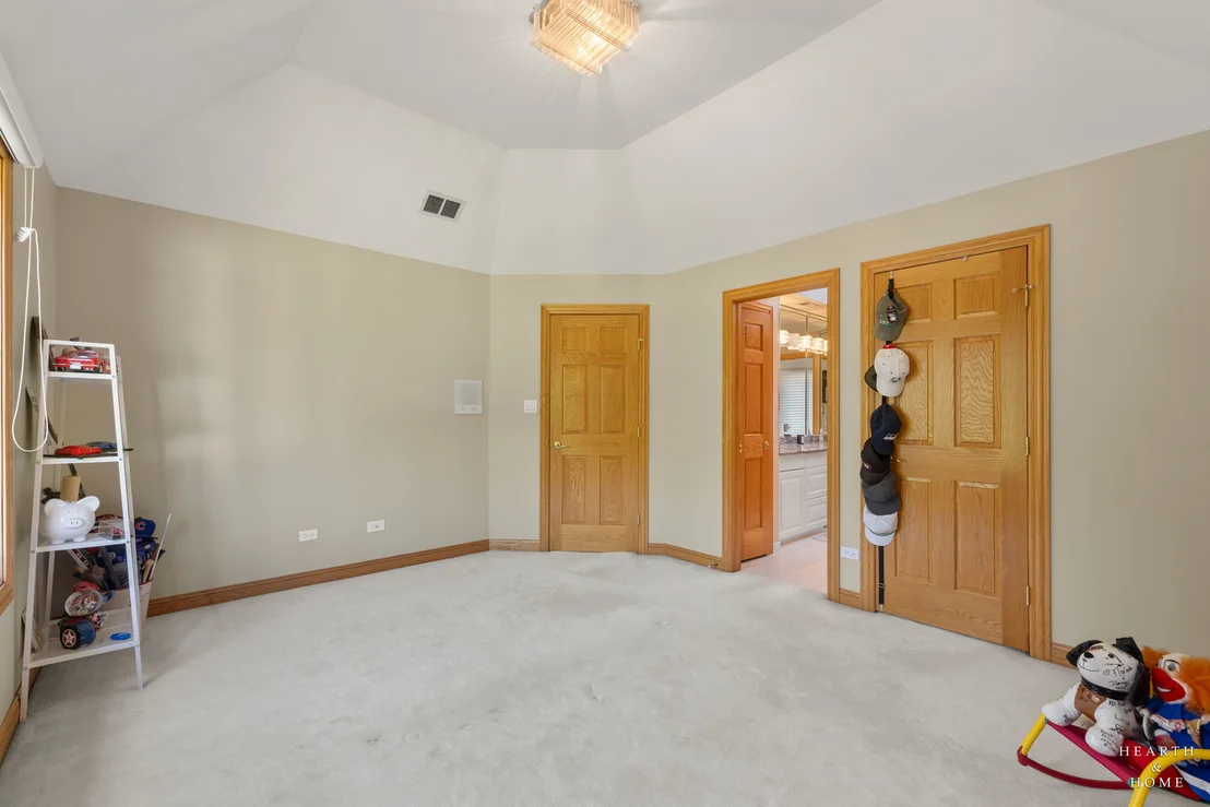 Photo of 1760 W Whispering Court