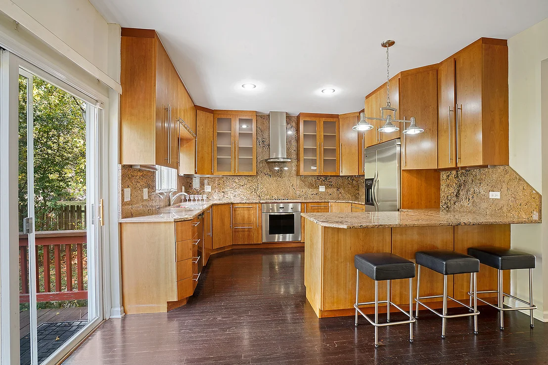 Photo of 2134 Shermer Road