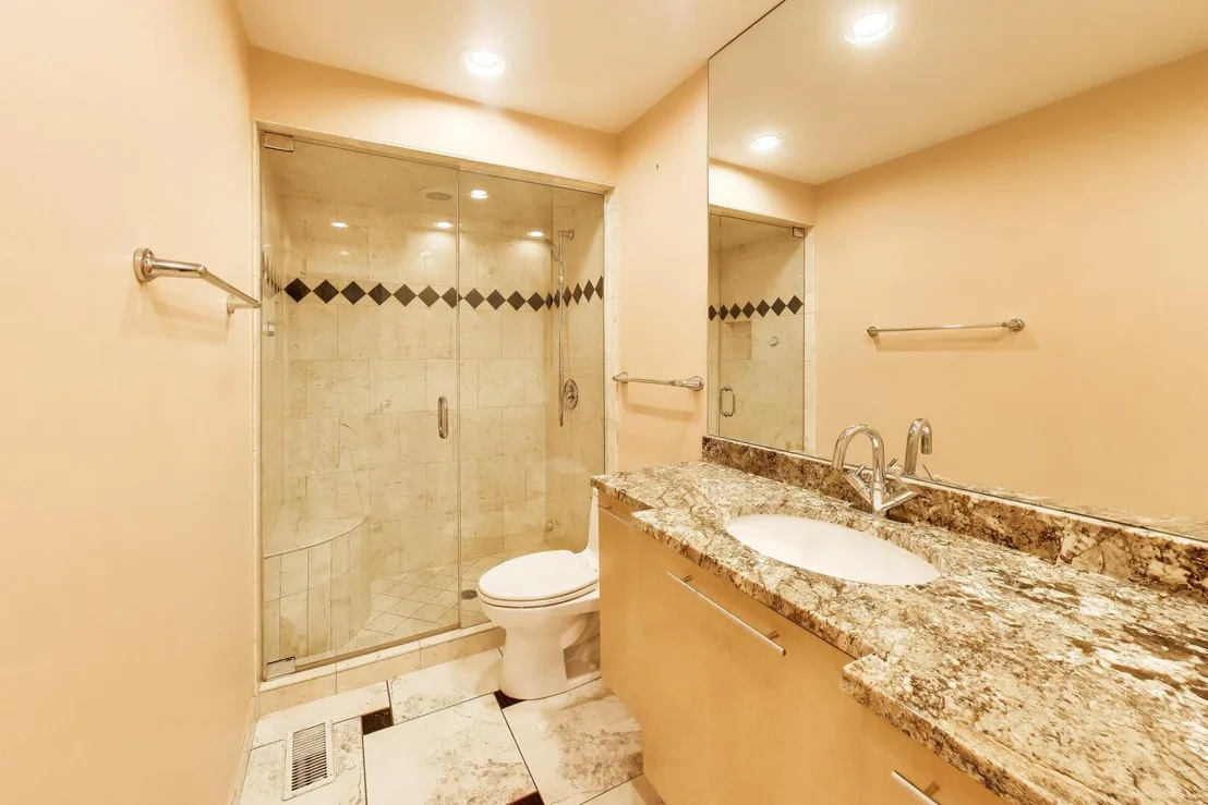 Photo of 2100 Valley Lo Lane