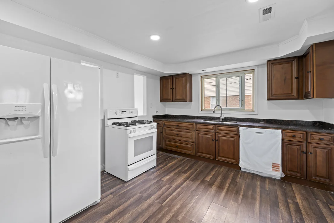 Photo of 7809 Columbia Drive