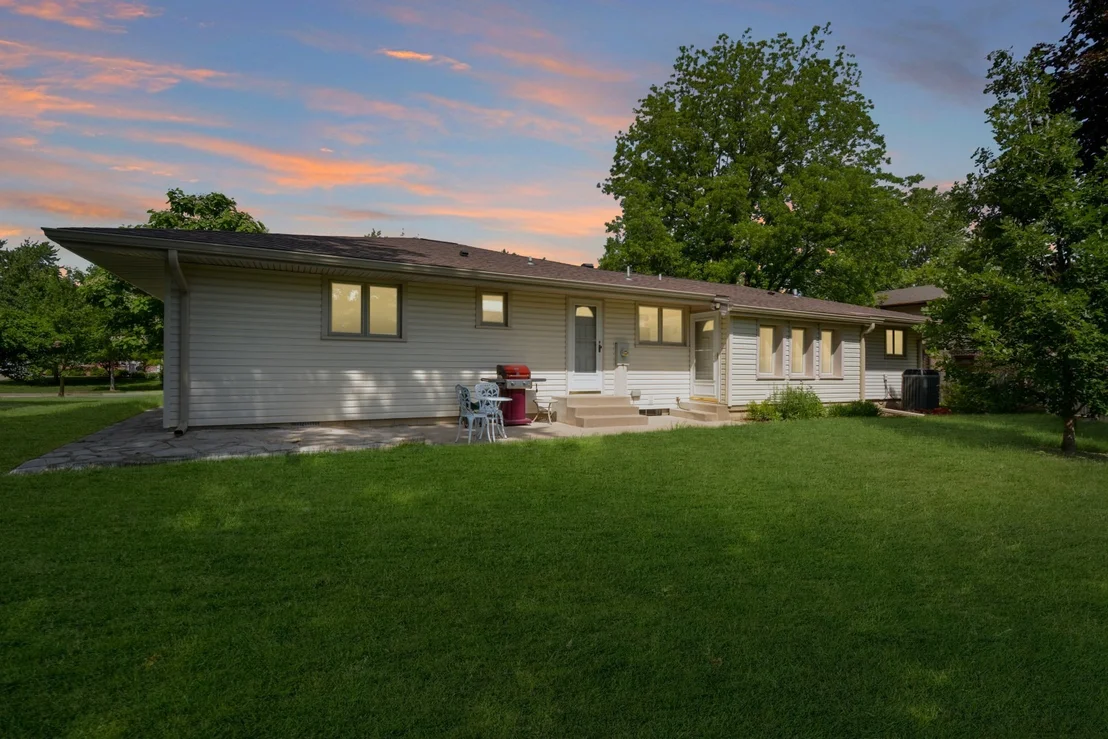 Photo of 104 S Williamsburg Drive