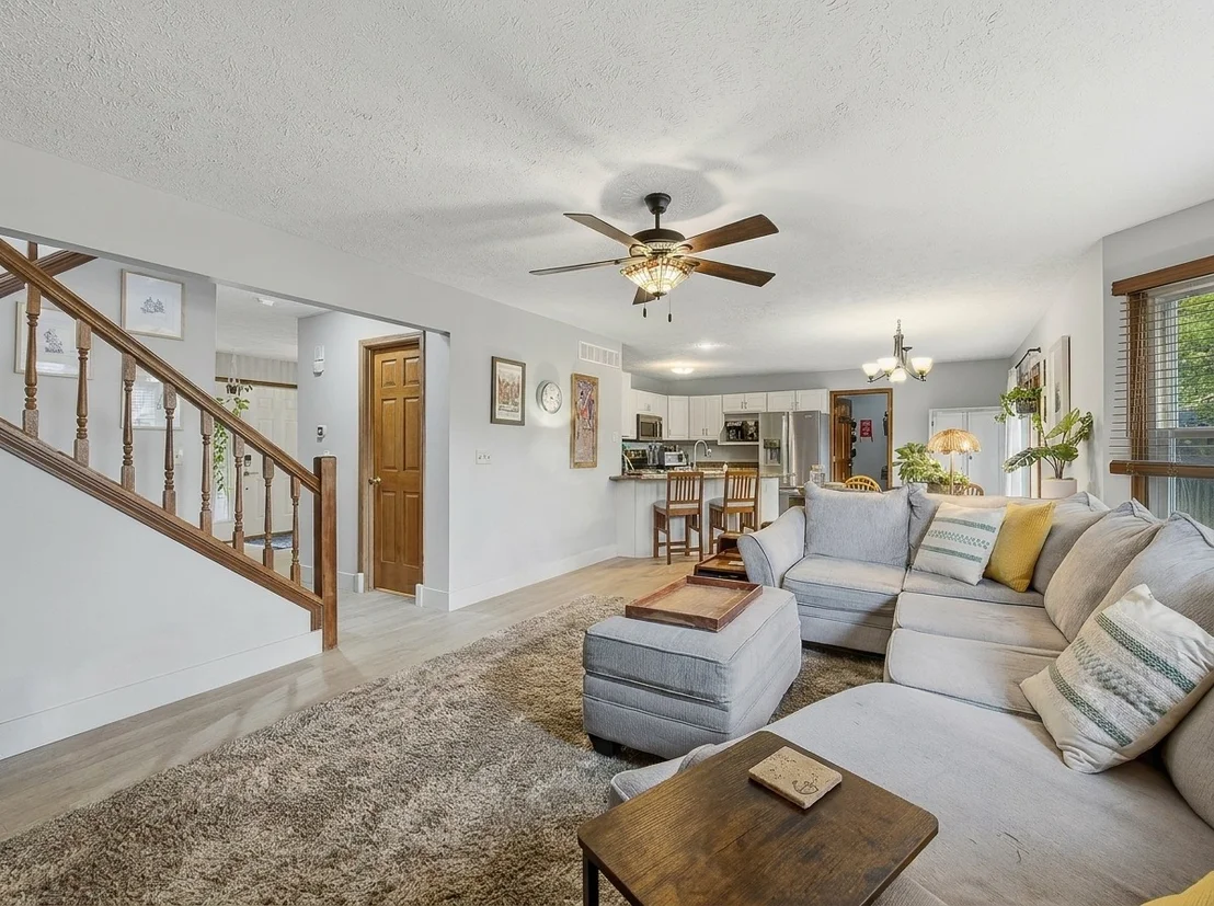 Photo of 1203 Royal Pointe Drive