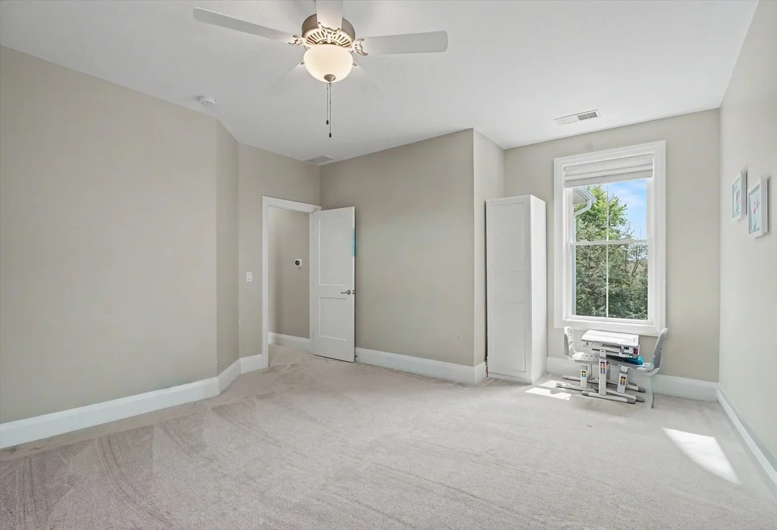 Photo of 413 Lake Falls Boulevard