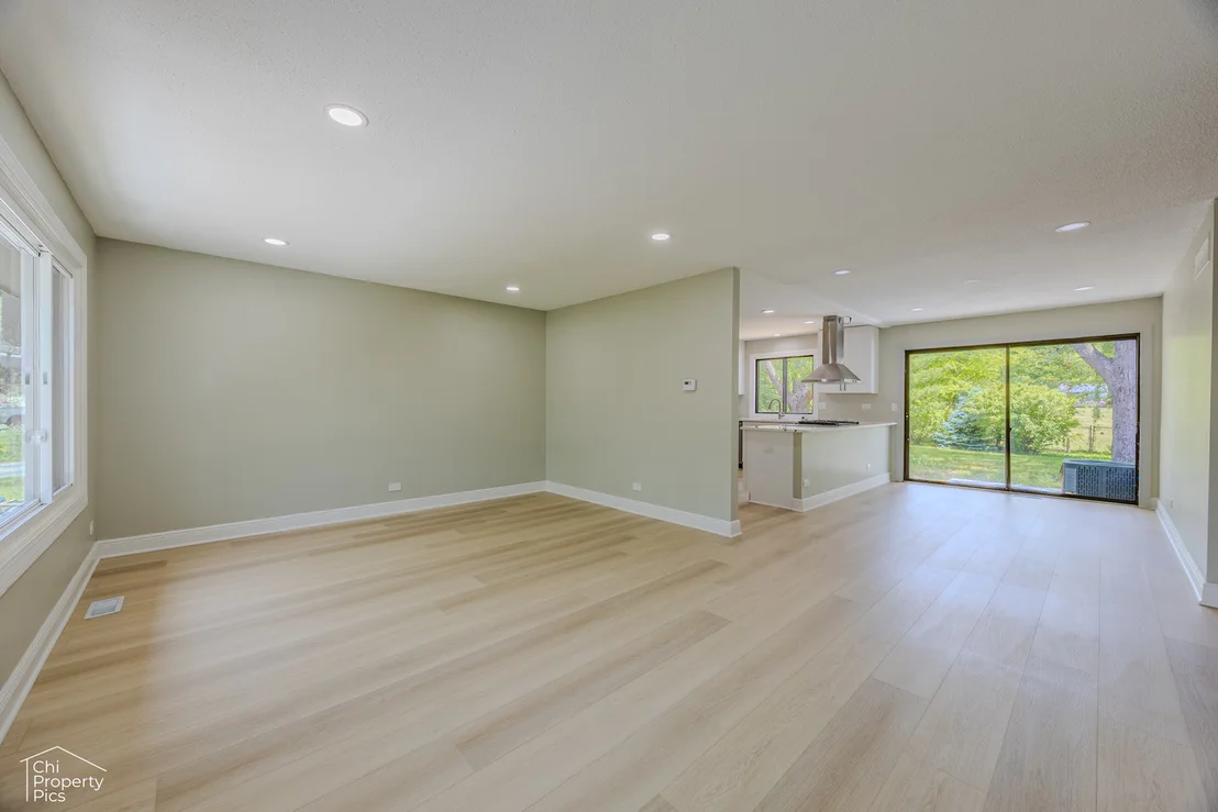 Photo of 742 Voyager Drive