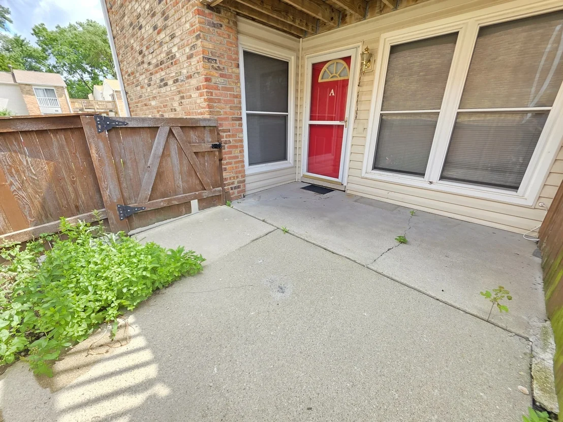 Photo of Unit A at 1950 Kenilworth Circle