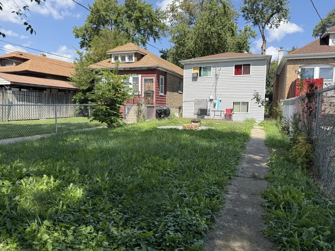 Photo of 1213 W 96th Street
