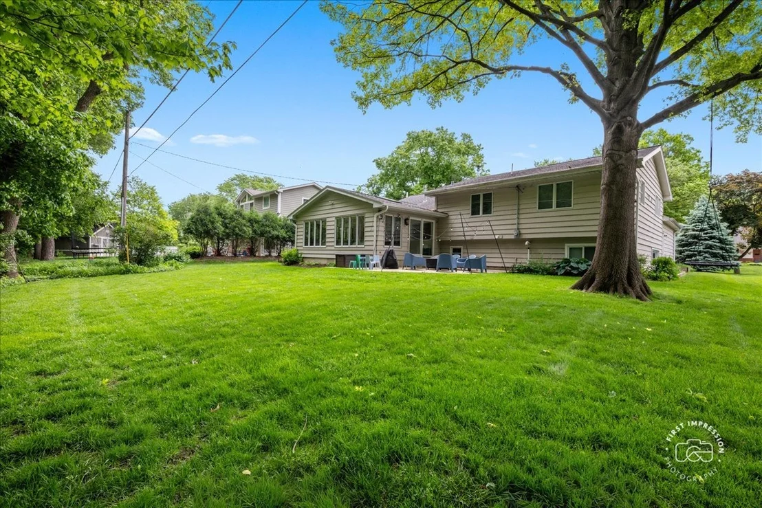 Photo of 1009 Douglas Avenue