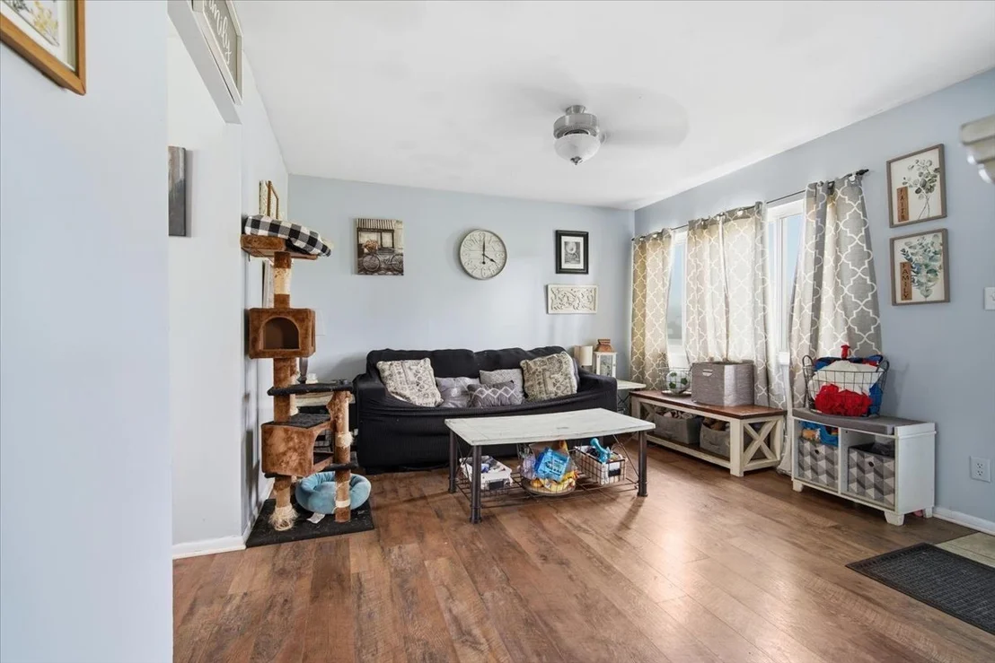 Photo of 403 Sunset Drive