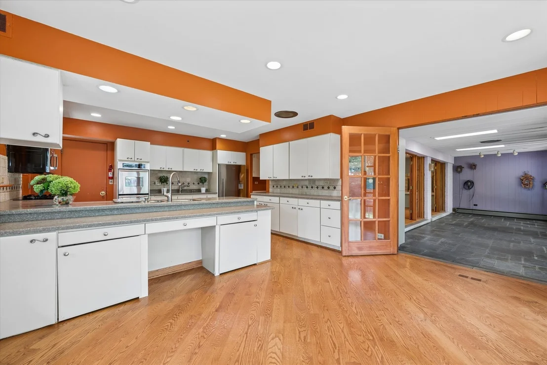 Photo of 1655 Forest Drive