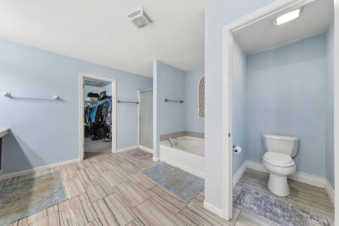 Photo of 1702 Stonegate Drive