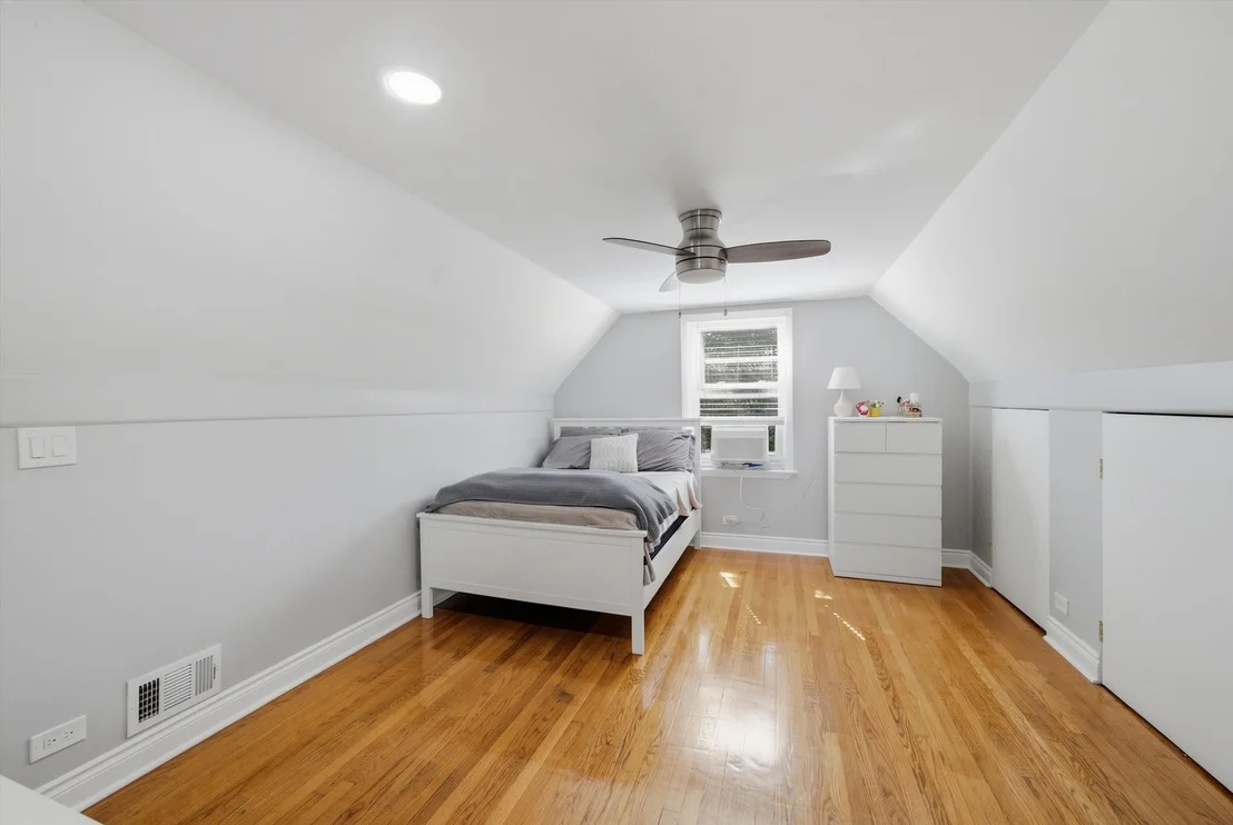 Photo of 2115 Halsey Drive