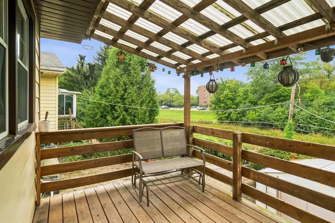 Photo of 1120 Valley Stream Drive