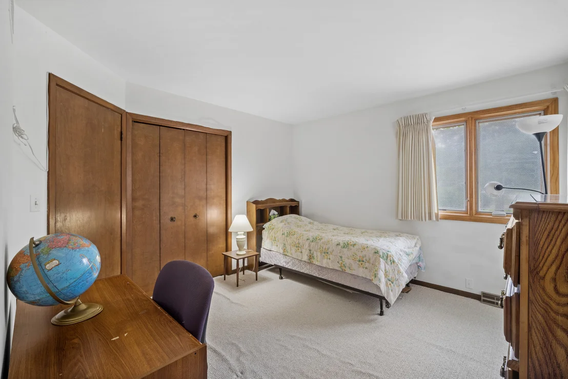 Photo of 484 Springhill Drive