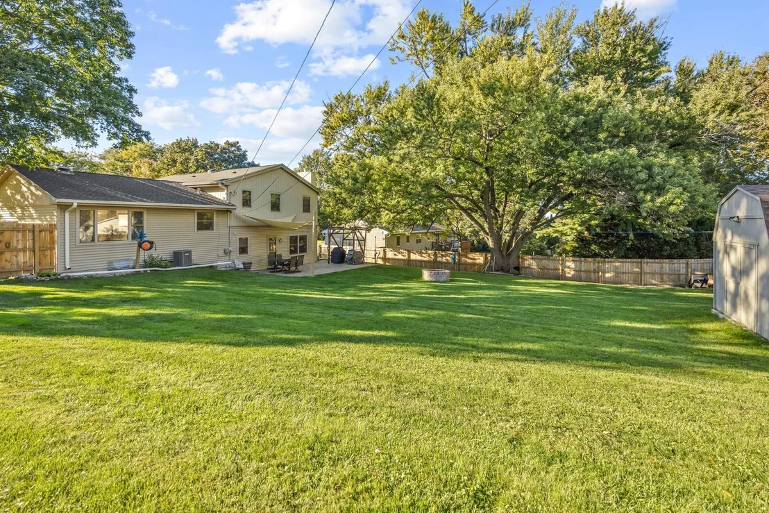 Photo of 445 Stanford Drive