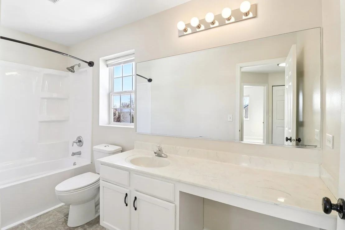 Photo of 914 Greenleaf Drive