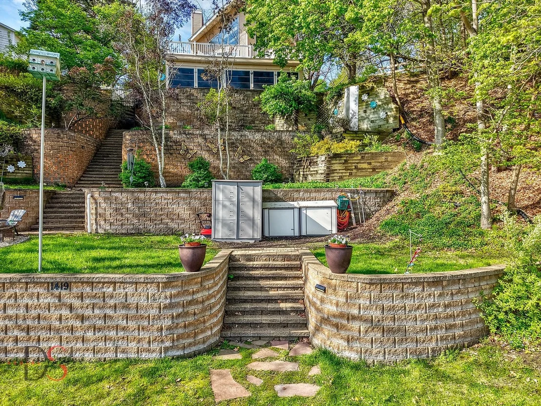 Photo of 1419 Shoreline Drive