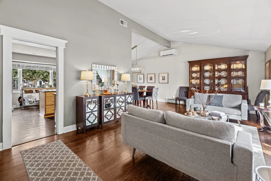 Photo of 1630 Imperial Drive
