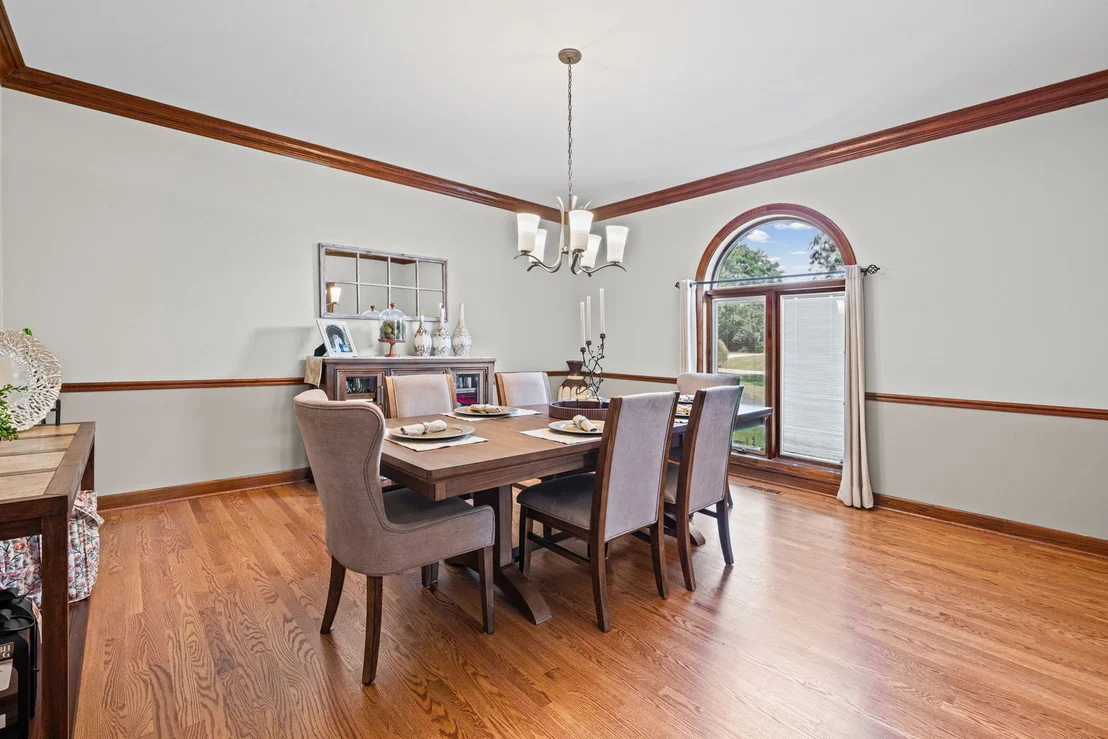 Photo of 5657 Oakwood Circle