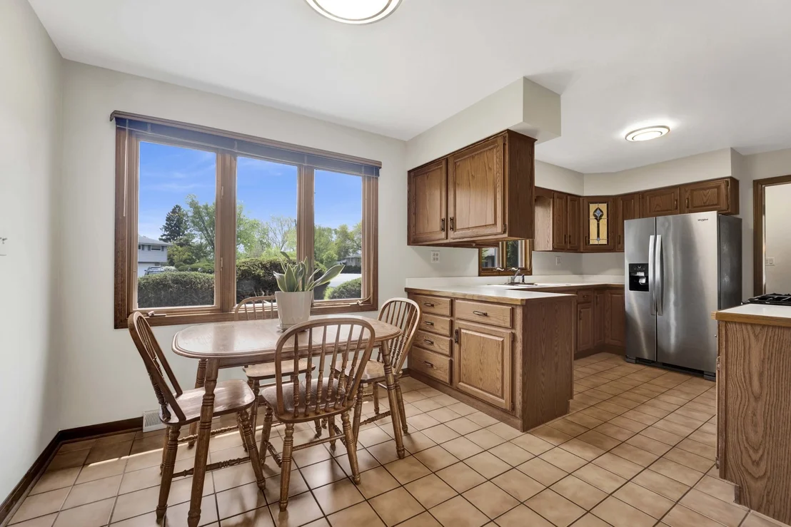 Photo of 18W724 20th Place
