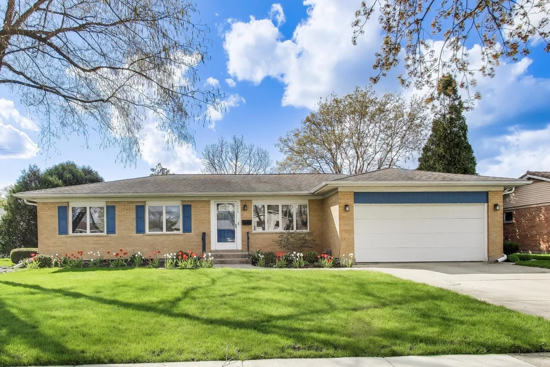 Photo of 1036 Clark Lane