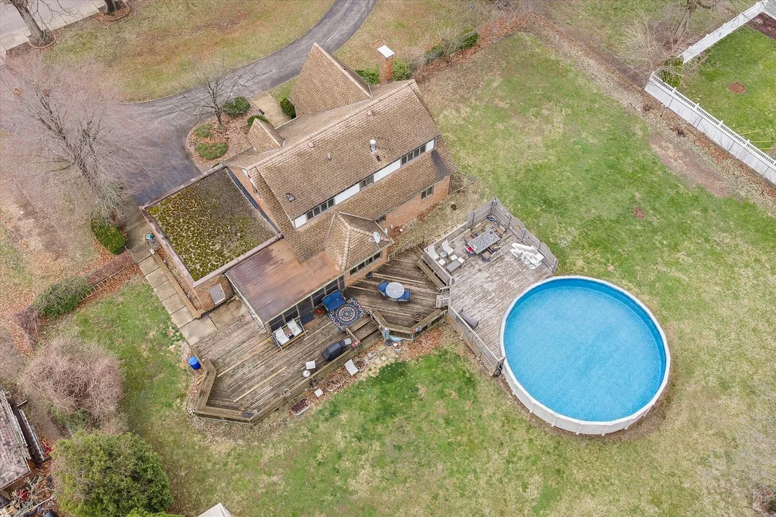 Photo of 1015 N Lowden Road