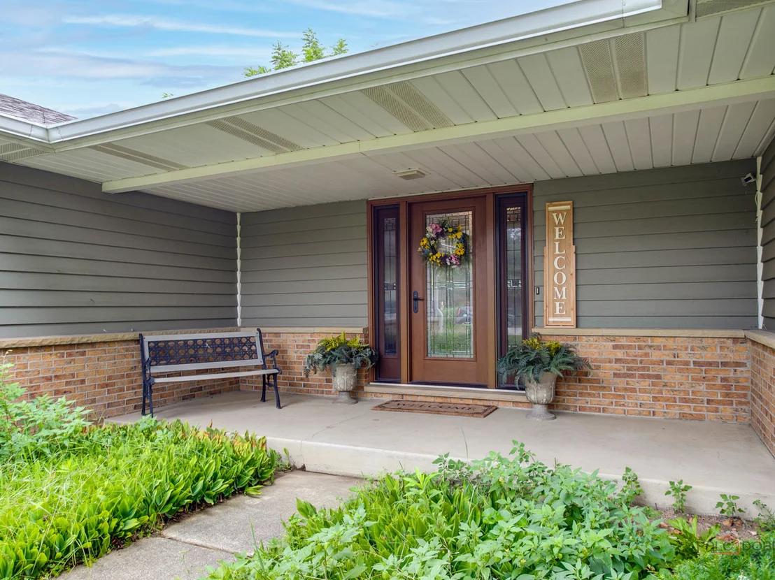 Photo of 717 Roberts Road