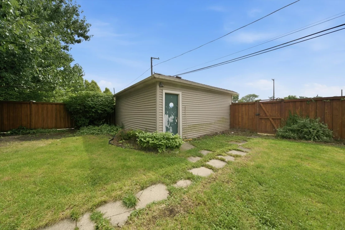 Photo of 4246 Blanchan Avenue