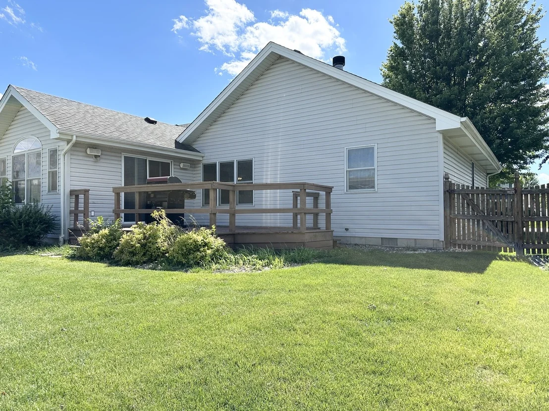 Photo of 1602 Sunridge Drive