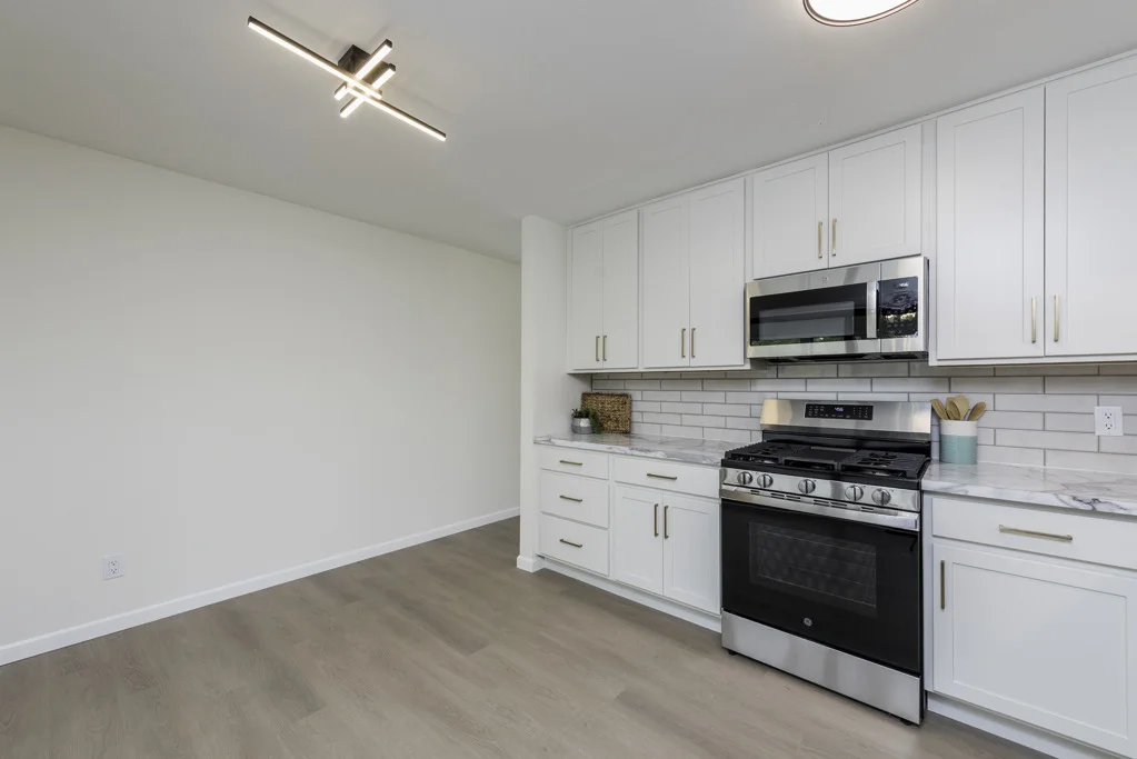 Photo of 1826 Willow Road