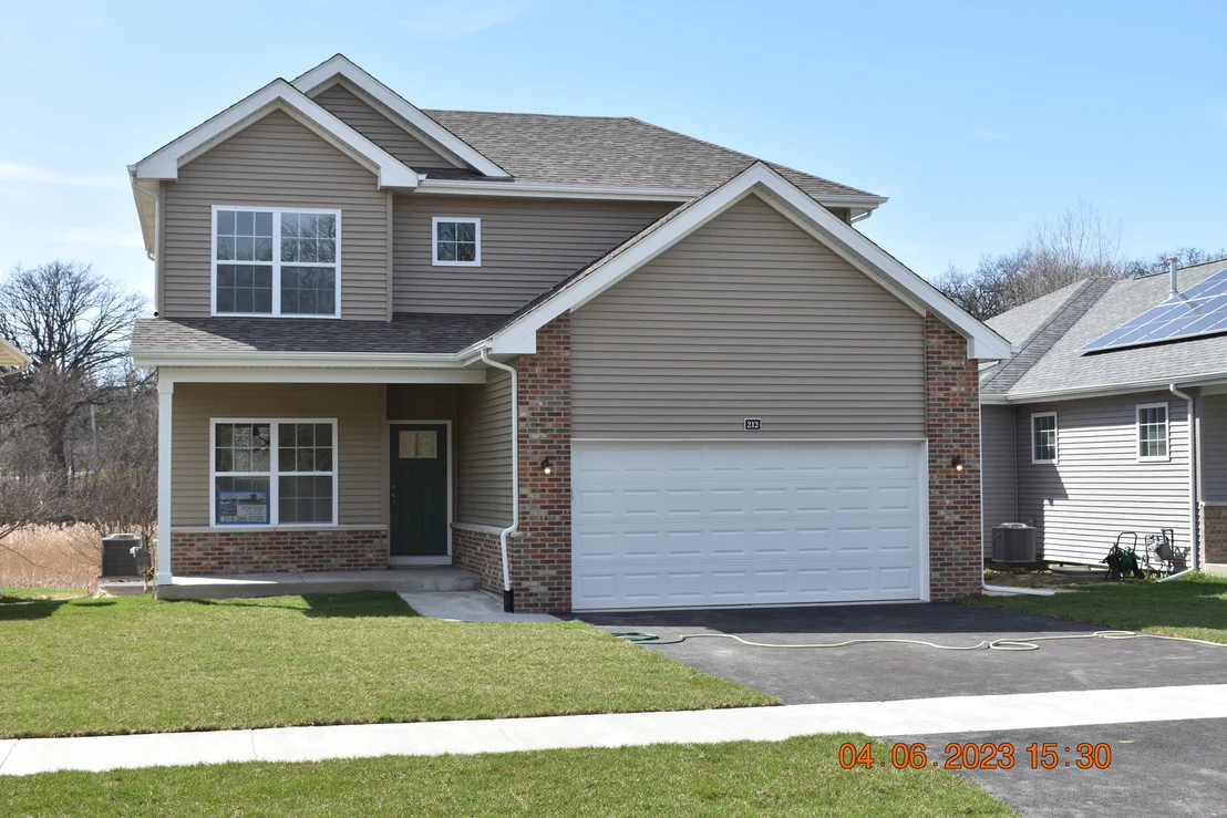 Photo of 200 Crystal Lane
