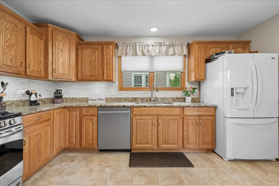 Photo of 569 Rose Lane