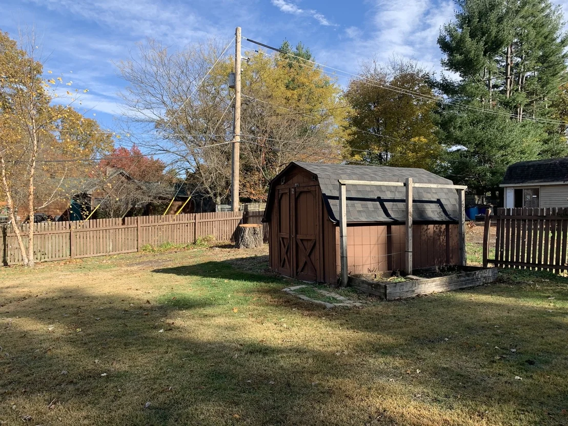 Photo of 2567 E Riverview Drive