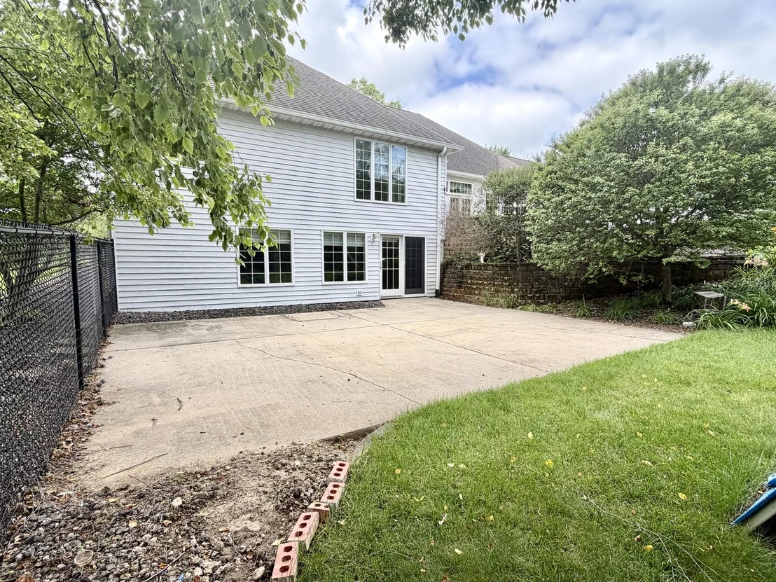 Photo of 2202 Meadows Drive