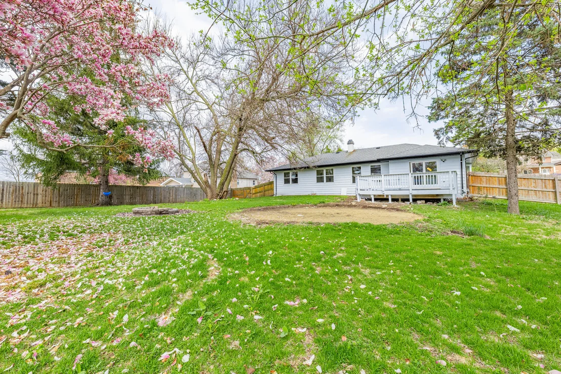 Photo of 5S254 Middle Road