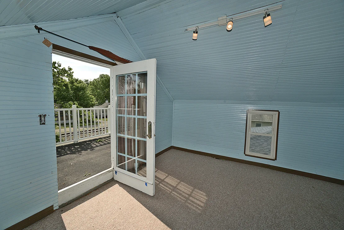 Photo of 1111 Walnut Street