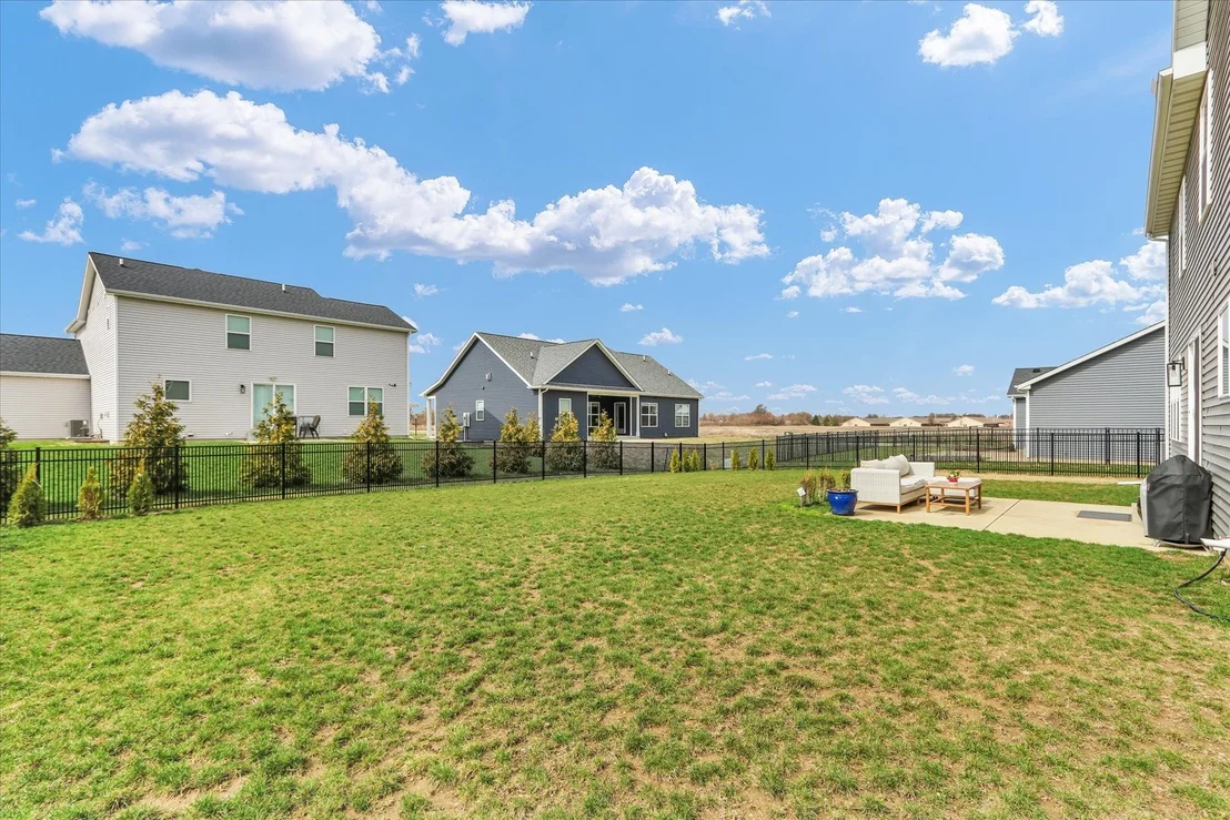 Photo of 1403 Winterberry Road