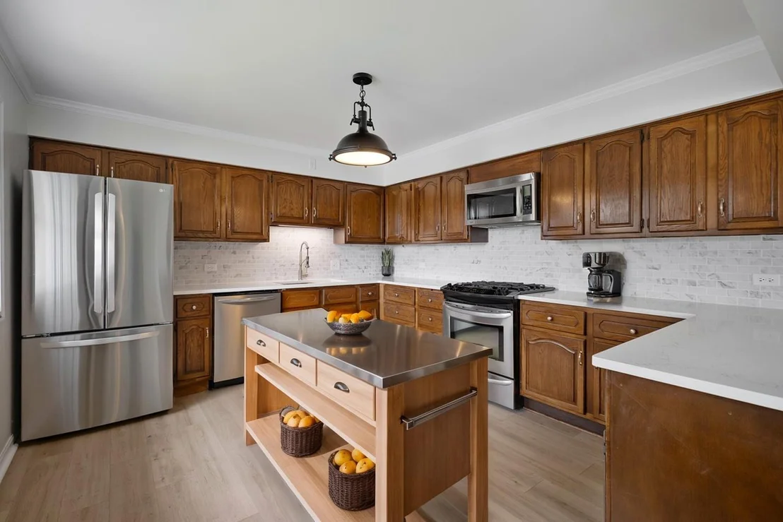Photo of 2720 N Bayview Lane