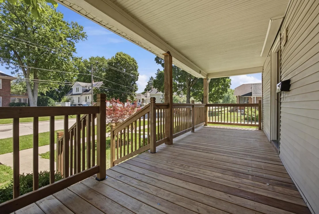 Photo of 344 N Worth Avenue