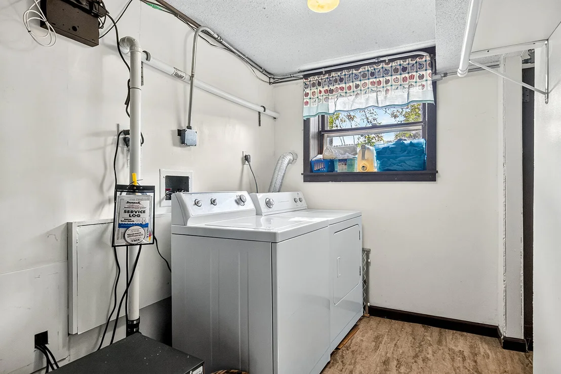Photo of 8586 Yellowstone Drive