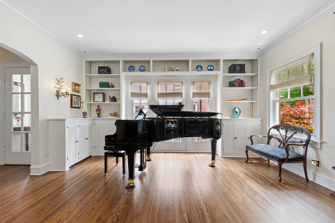 Photo of 447 Sunset Road