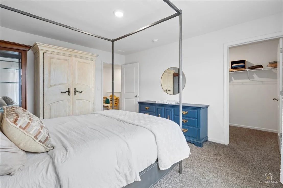 Photo of 695 Kentshire Circle