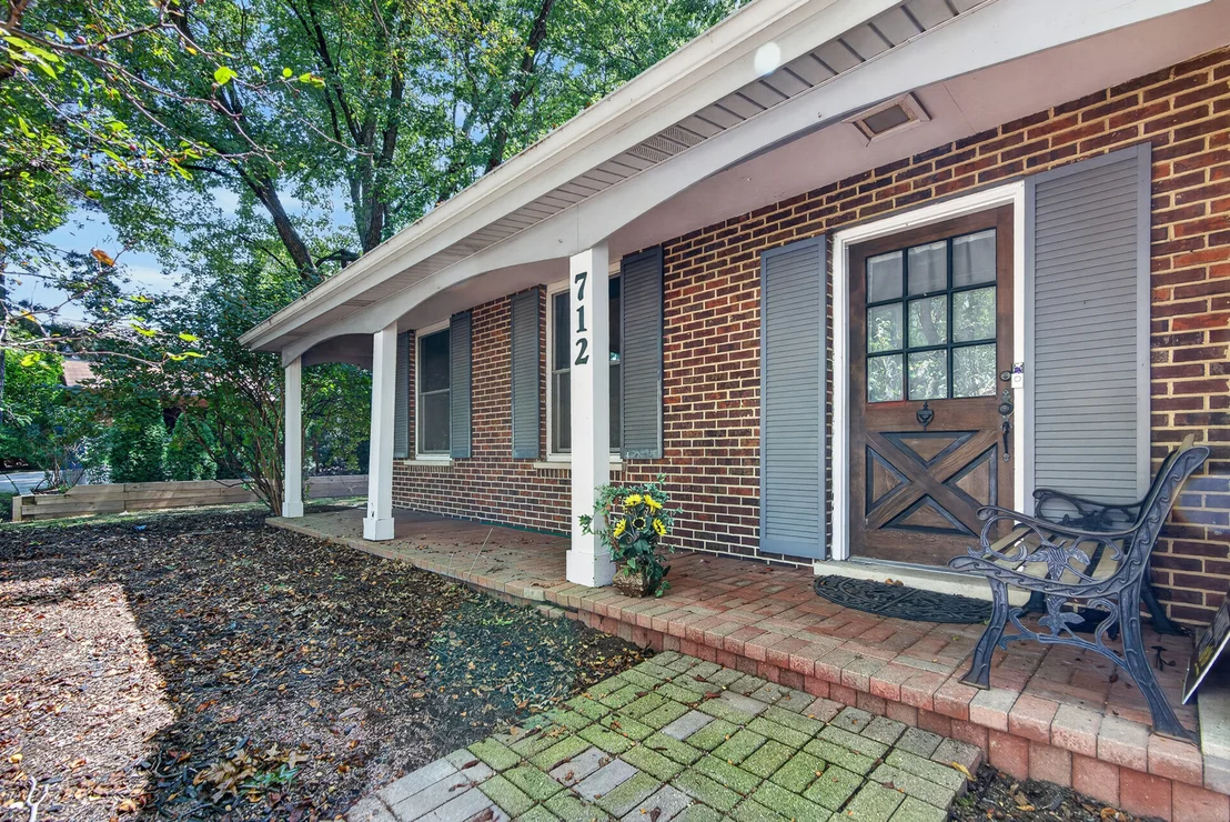 Photo of 712 Pawnee Lane