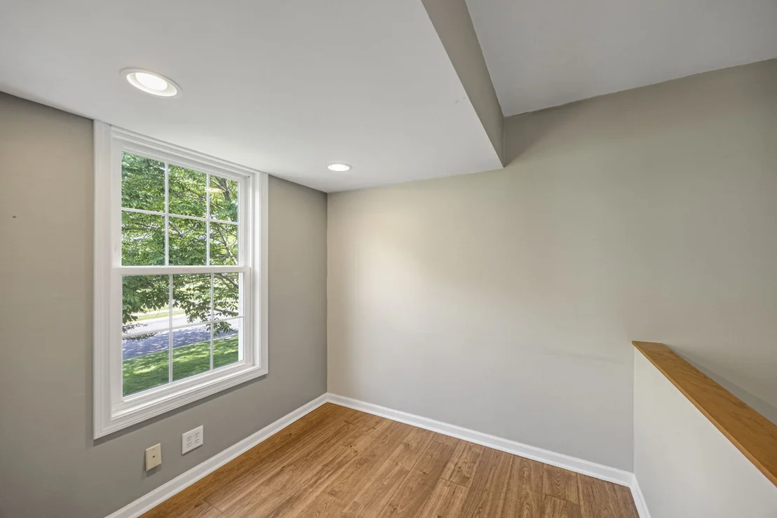 Photo of 1500 Thornfield Lane