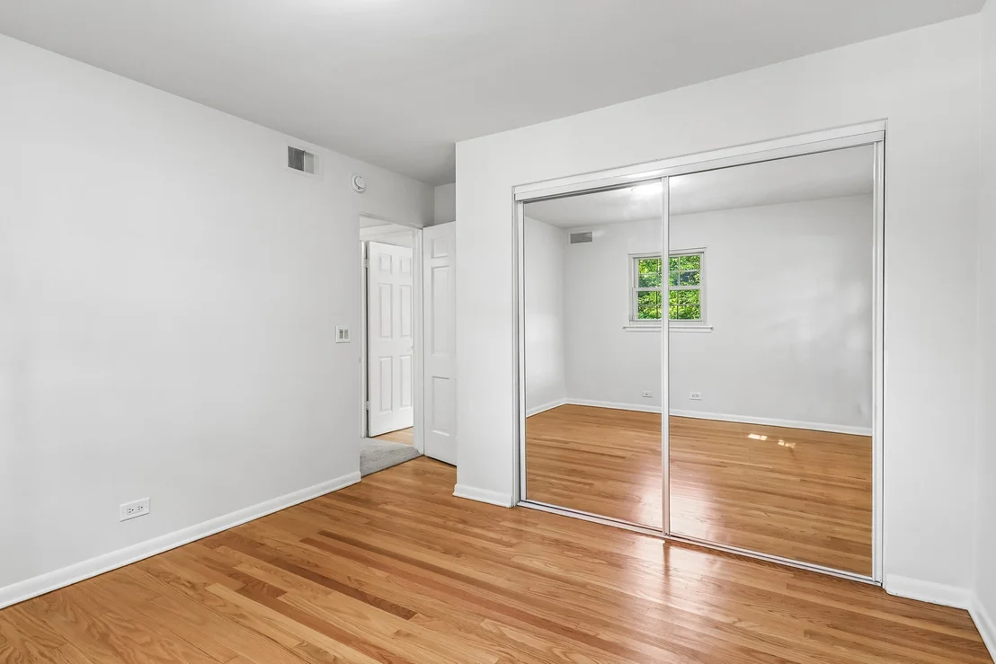 Photo of 1053 Laurel Lane