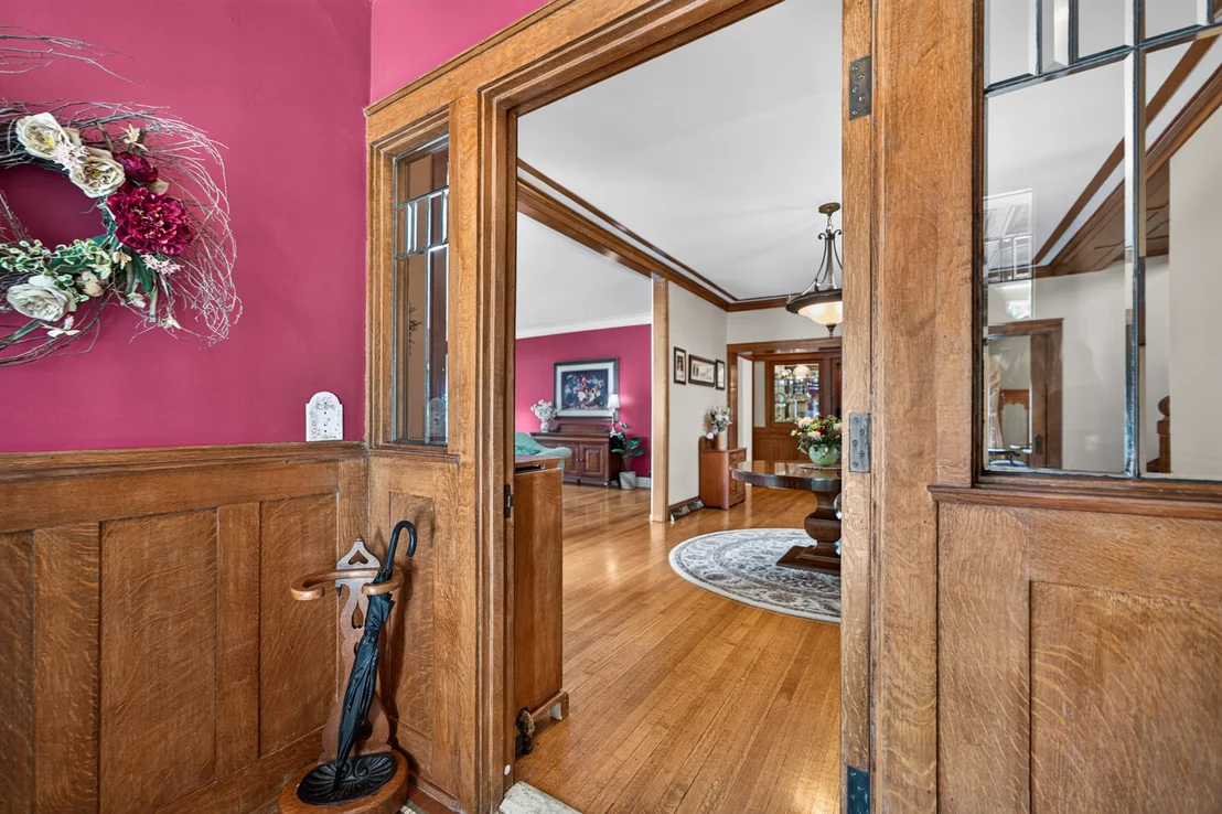 Photo of 729 W Downer Place