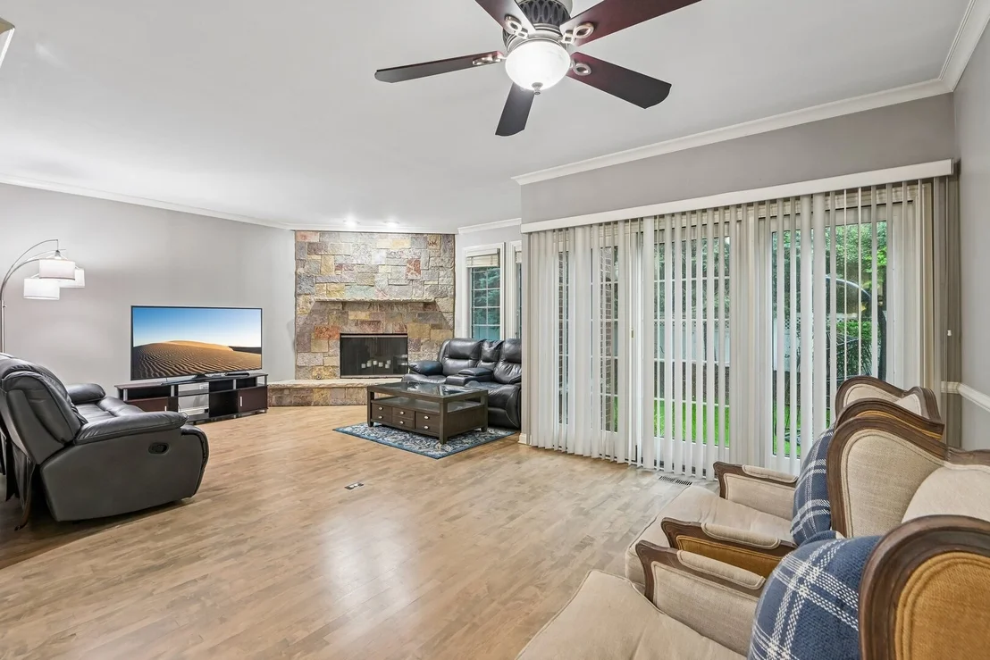 Photo of 343 Arbor Glen Boulevard