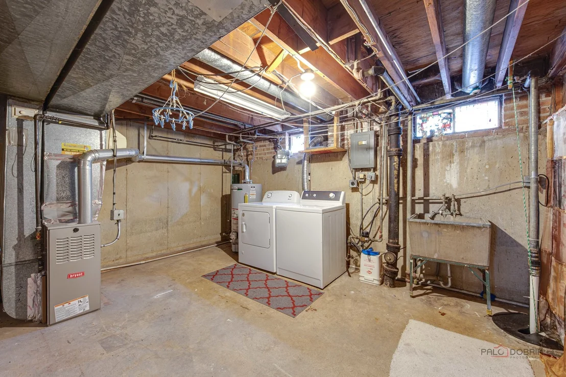 Photo of 32 N Albert Street