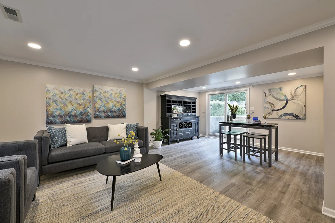 Photo of 1328 Cabot Lane