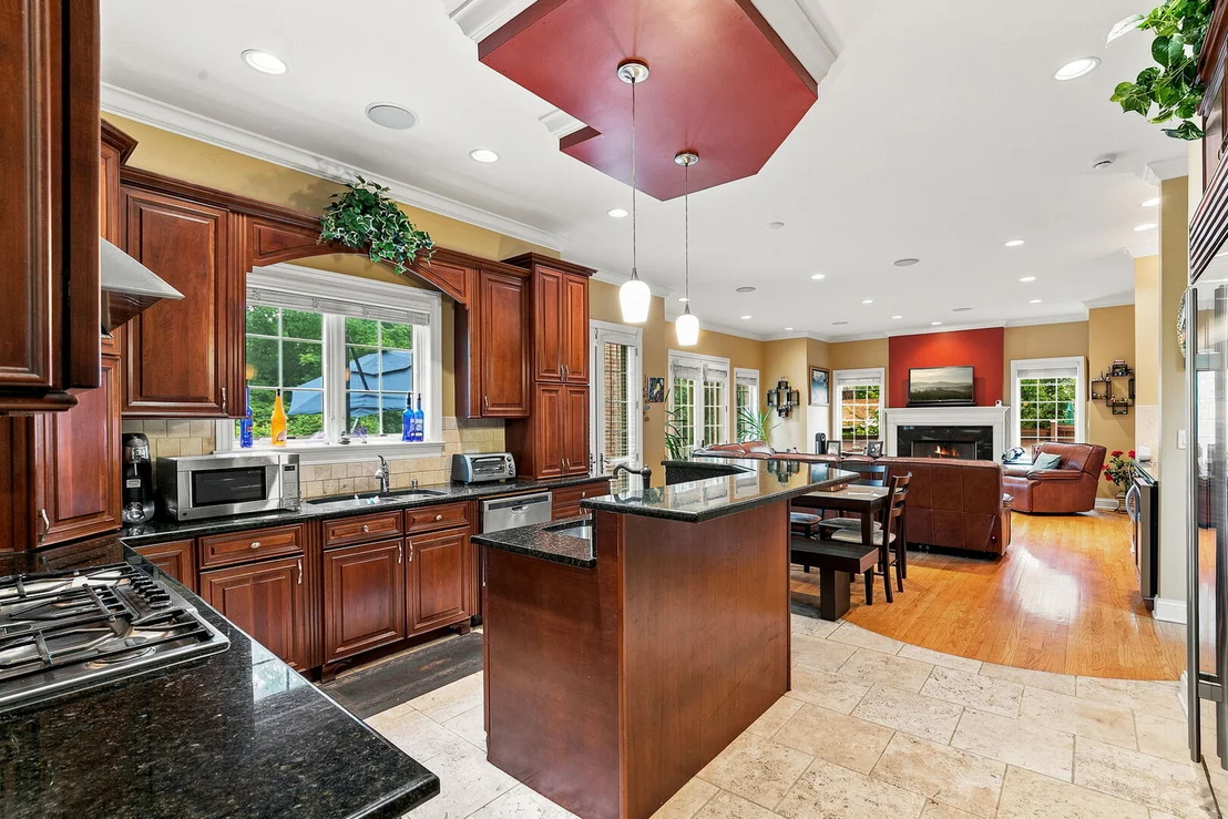 Photo of 1008 Meadow Road